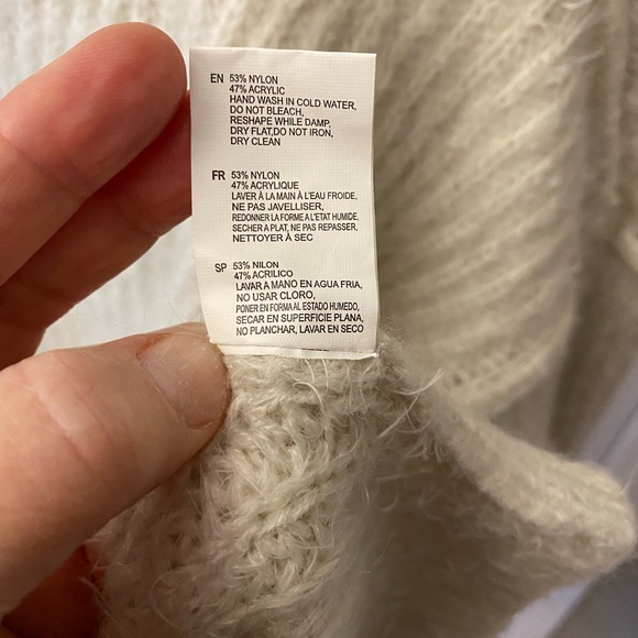 2/$25 R D Style, Fuzzy cardigan knit cable in ivory. Size Small - Picture 4 of 6